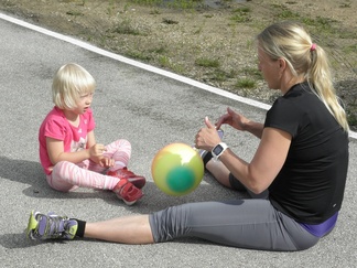 Kevyempi kuntopallo.